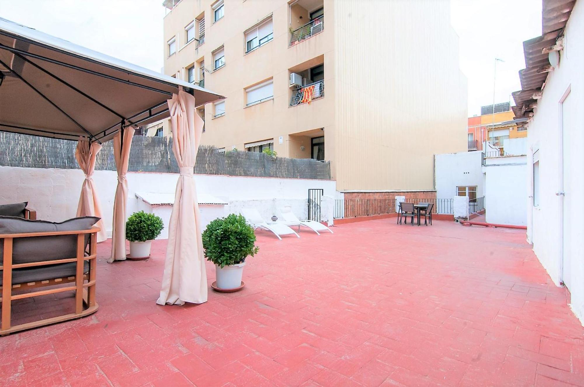 Pintor Pahissa Rooms Barcelona Exterior photo